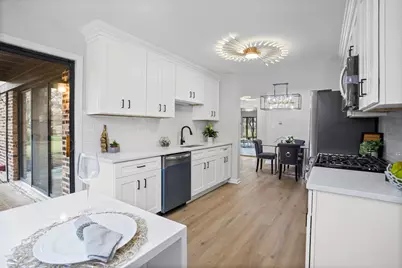 1454 N Elmhurst Road #102B, Mount Prospect, IL 60056 - Photo 5