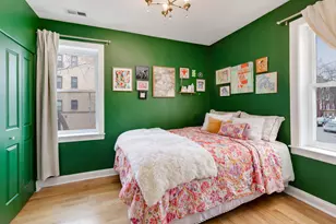 2000 W Greenleaf Ave, Chicago, IL 60645 - Photo 11