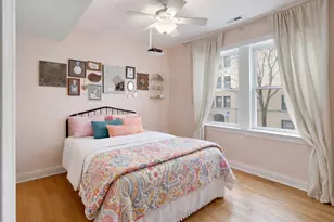 2000 W Greenleaf Ave, Chicago, IL 60645 - Photo 9