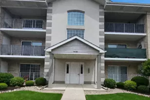 9138 W 95th St, Hickory Hills, IL 60457 - Photo 1