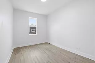 3040 N Drake Ave, Chicago, IL 60618 - Photo 7