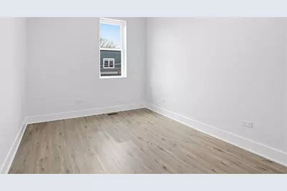 3040 N Drake Avenue #2R, Chicago, IL 60618 - Photo 11