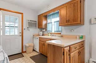 5141 N New England Ave, Chicago, IL 60656 - Photo 7