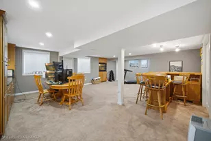 2997 Coastal Dr, Aurora, IL 60503 - Photo 15