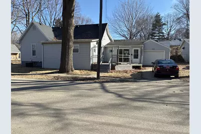 804 Monroe Avenue, Dixon, IL 61021 - Photo 1