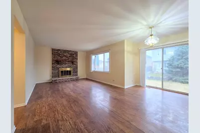 1013 E Meadow Lake Drive, Palatine, IL 60074 - Photo 9