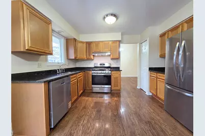 1013 E Meadow Lake Drive, Palatine, IL 60074 - Photo 7