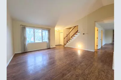 1013 E Meadow Lake Drive, Palatine, IL 60074 - Photo 5