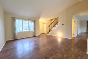 1013 E Meadow Lake Dr, Palatine, IL 60074 - Photo 5