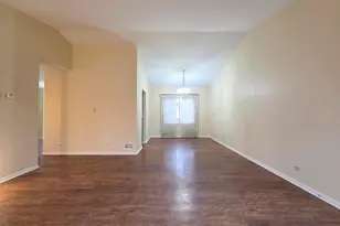 1013 E Meadow Lake Dr, Palatine, IL 60074 - Photo 3