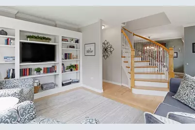 [Address not provided], Downers Grove, IL 60515 - Photo 3