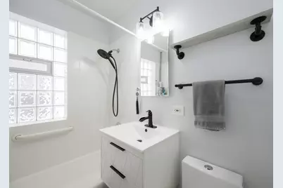 5049 N Oak Park Avenue, Chicago, IL 60656 - Photo 15