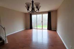 147 Polaris Dr, Lake in the Hills, IL 60156 - Photo 11