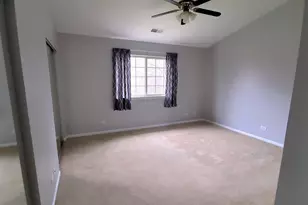 147 Polaris Dr, Lake in the Hills, IL 60156 - Photo 13