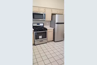 147 Polaris Drive, Lake in the Hills, IL 60156 - Photo 7