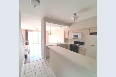 147 Polaris Drive, Lake in the Hills, IL 60156 - Photo 3