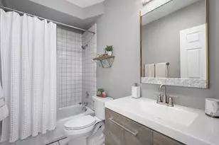 1750 W Julian St, Chicago, IL 60622 - Photo 17