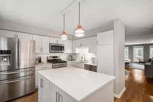 1750 W Julian St, Chicago, IL 60622 - Photo 7