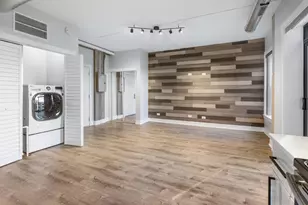 7645 N Sheridan Rd, Chicago, IL 60626 - Photo 3