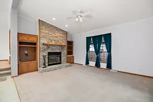 848 Aspen Dr, Manteno, IL 60950 - Photo 9