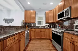 3924 N Southport Ave, Chicago, IL 60613 - Photo 7