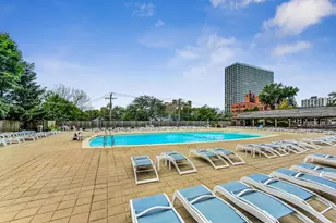 4250 N Marine Dr, Chicago, IL 60613 - Photo 53