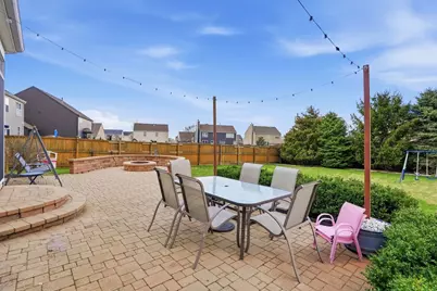 8301 Trumbull Avenue, Joliet, IL 60431 - Photo 29