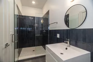 2028 N Oakley Ave, Chicago, IL 60647 - Photo 13