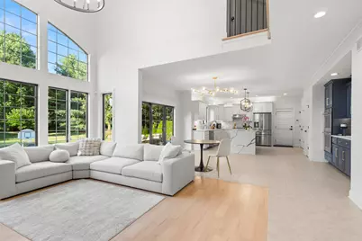 3818 Grand View Court, Saint Charles, IL 60175 - Photo 9