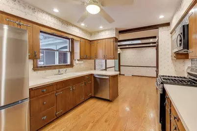 12111 S 68th Court, Palos Heights, IL 60463 - Photo 7