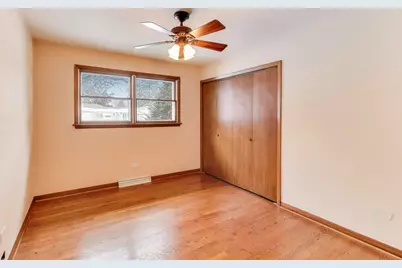 12111 S 68th Court, Palos Heights, IL 60463 - Photo 17