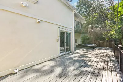 6857 N Knox Avenue, Lincolnwood, IL 60712 - Photo 17