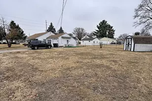 2362 45th St, Rock Island, IL 61201 - Photo 19