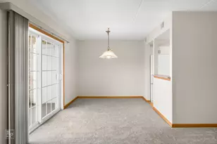 16036 Crystal Creek Dr, Orland Park, IL 60462 - Photo 5