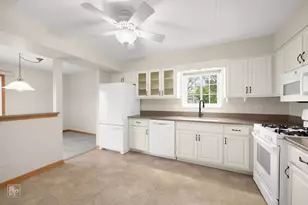 16036 Crystal Creek Dr, Orland Park, IL 60462 - Photo 3