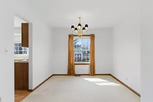 [Address not provided], Carol Stream, IL 60188 - Photo 7