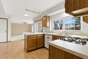 [Address not provided], Carol Stream, IL 60188 - Photo 11