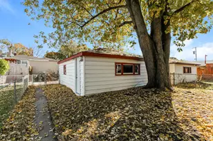 10115 S California Ave, Chicago, IL 60655 - Photo 13