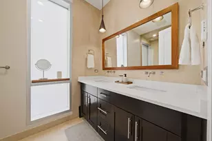 925 N Larrabee St, Chicago, IL 60610 - Photo 19