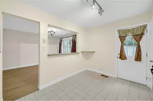 9454 Meadow Ln, Des Plaines, IL 60016 - Photo 15