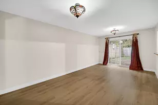 9454 Meadow Ln, Des Plaines, IL 60016 - Photo 13