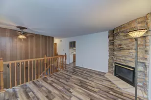 325 Hale Ave, Romeoville, IL 60446 - Photo 5