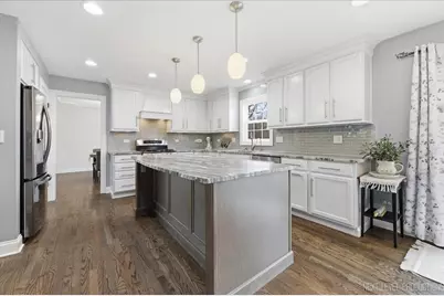 2007 Gillenwater Street, Batavia, IL 60510 - Photo 3