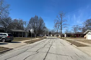 356 Wilshire St, Park Forest, IL 60466 - Photo 5