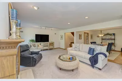 81 Country Club Drive, Bloomingdale, IL 60108 - Photo 11