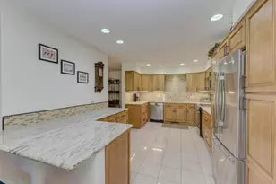 81 Country Club Dr, Bloomingdale, IL 60108 - Photo 15