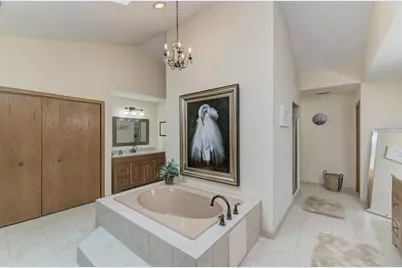 81 Country Club Drive, Bloomingdale, IL 60108 - Photo 29