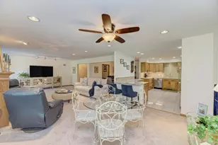 81 Country Club Dr, Bloomingdale, IL 60108 - Photo 13