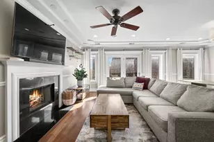 3652 N Fremont St, Chicago, IL 60613 - Photo 3