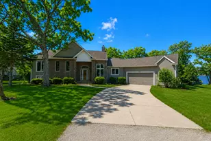 103 Chickasaw Ln, Loda, IL 60948 - Photo 1